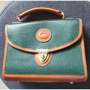 Vintage  Dooney & Bourke Green Pebble Leather Brown Trim Purse